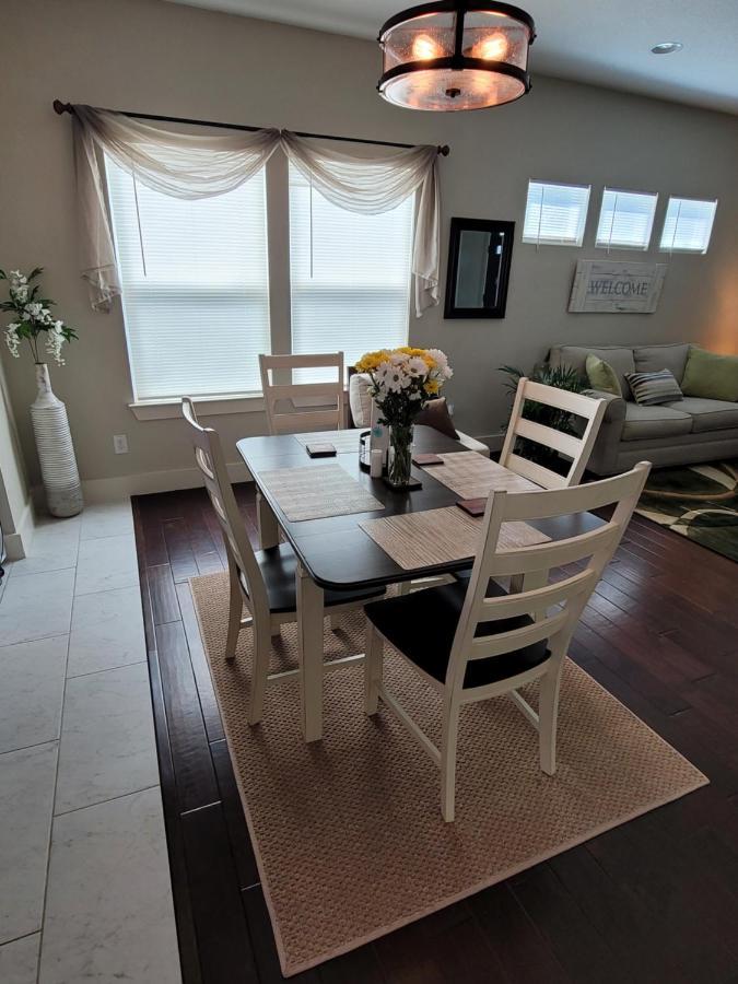 Spacious Townhouse Minutes From Downtown Sa. San Antonio Eksteriør billede