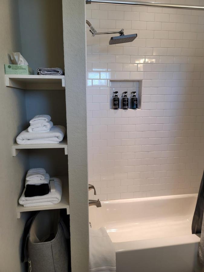 Spacious Townhouse Minutes From Downtown Sa. San Antonio Eksteriør billede